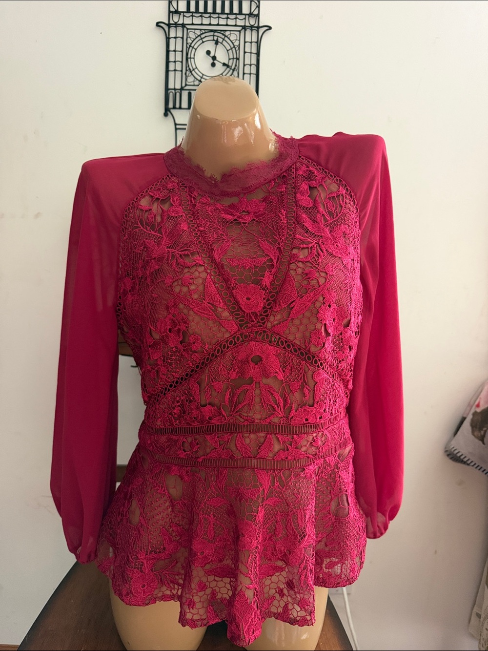 Marchesa notte chiffon sleeve Lace Peplum Blouse 10 butterfly guipure top